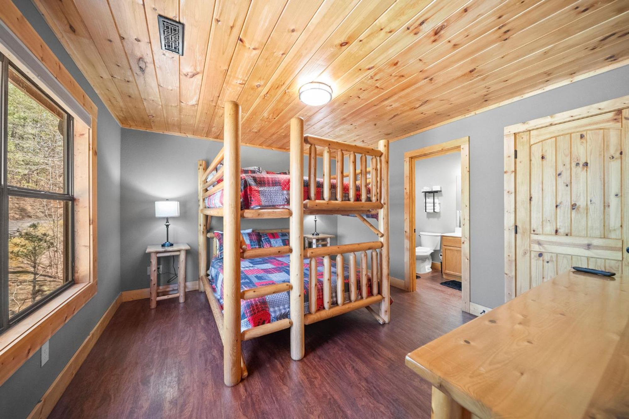 Stairway To Heaven Cabin By Staycating Gatlinburg Exterior foto